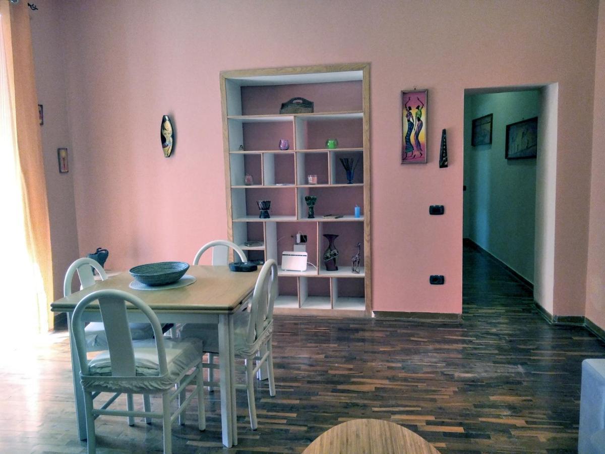 Jamila Apartment Napels Buitenkant foto