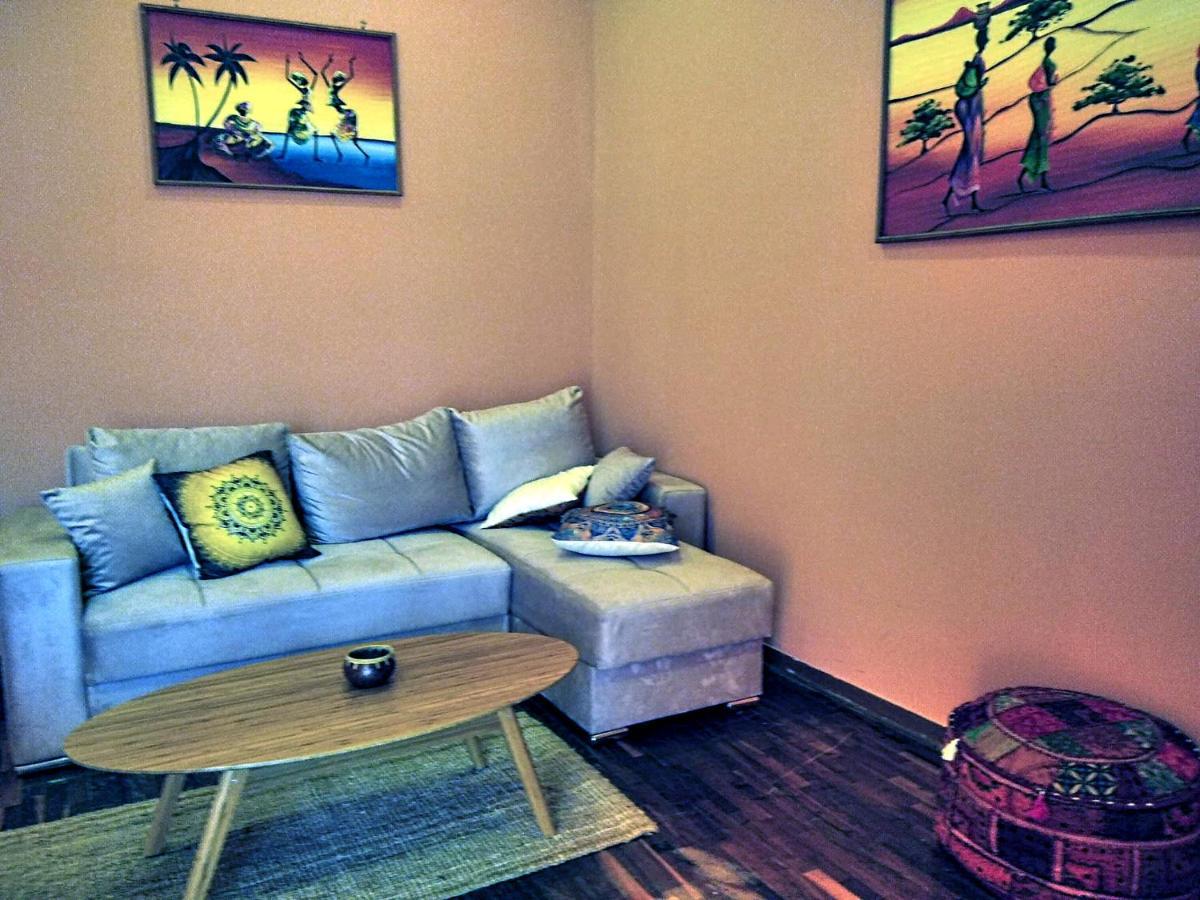 Jamila Apartment Napels Buitenkant foto