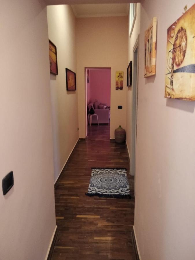 Jamila Apartment Napels Buitenkant foto